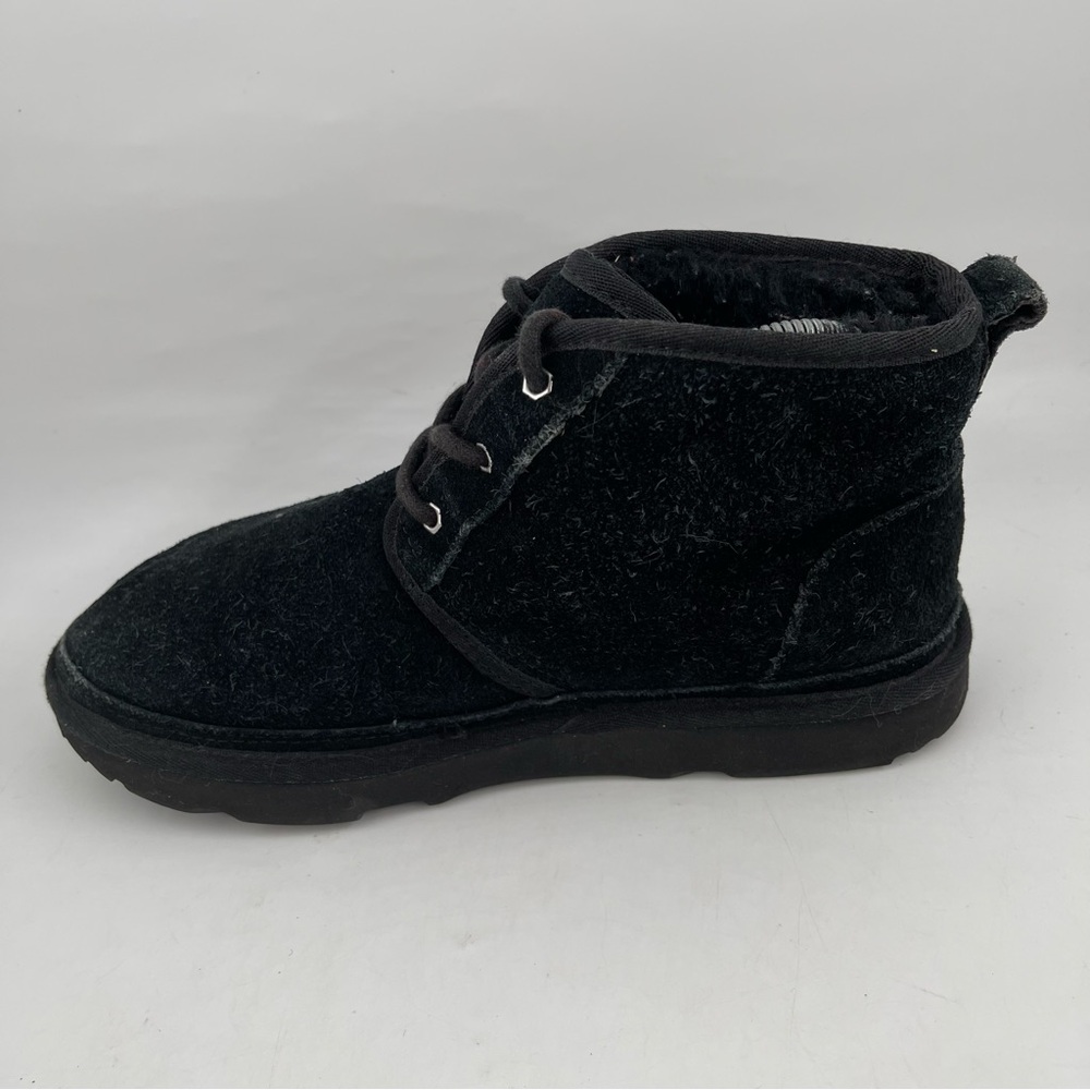 Ugg Unisex Kids Neumel II- SZ 6 -Black Suede‎ Lace-Up Sherpa Lined Chukka Boot - Picture 8 of 13